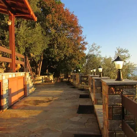 度假居 το σπιτι με την σπηλιά 普拉坦亚斯