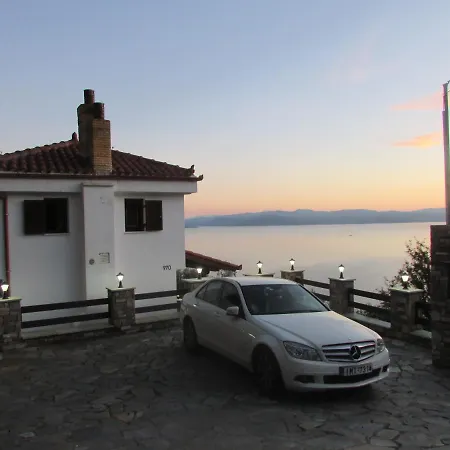 το σπιτι με την σπηλιά