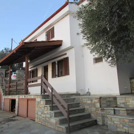 το σπιτι με την σπηλιά