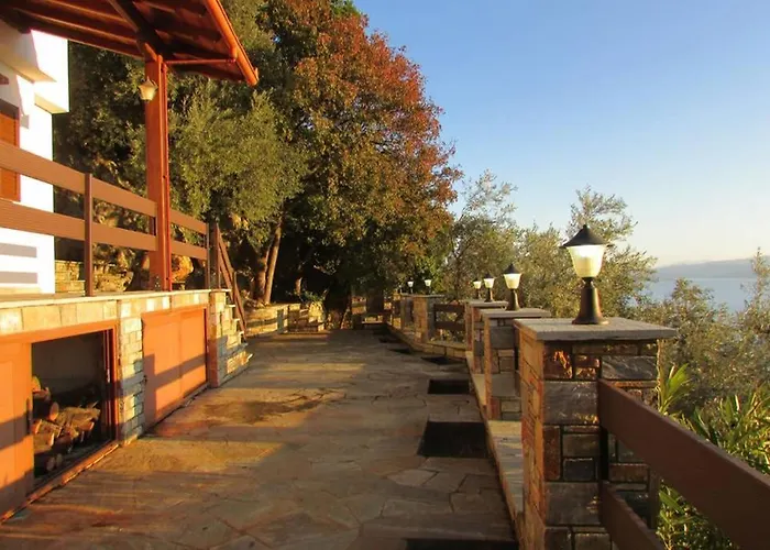 Vakantiehuis το σπιτι με την σπηλιά Platanias (Thessaly)