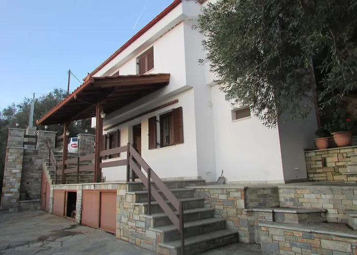 το σπιτι με την σπηλιά