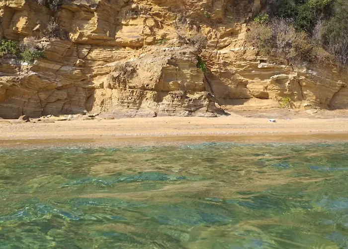 Vakantiehuis το σπιτι με την σπηλιά Platanias (Thessaly)