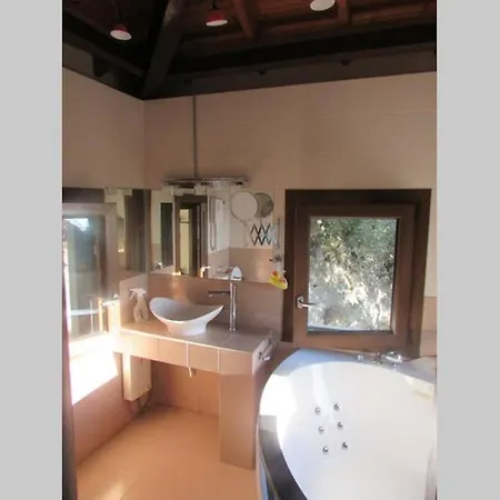 Ferienhaus το σπιτι με την σπηλιά