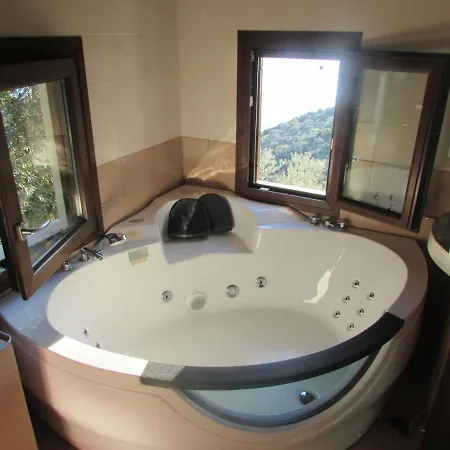 το σπιτι με την σπηλιά *