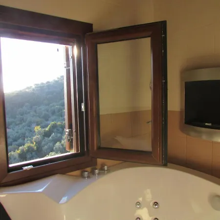 το σπιτι με την σπηλιά