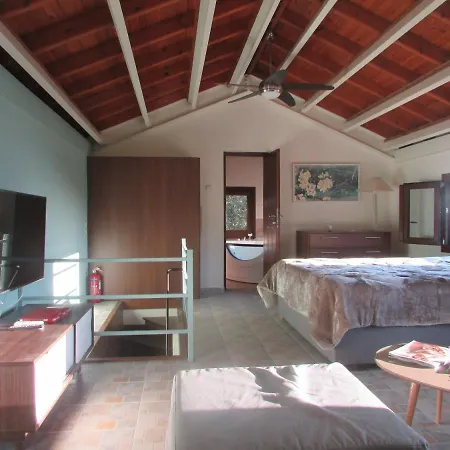 το σπιτι με την σπηλιά Ferienhaus *