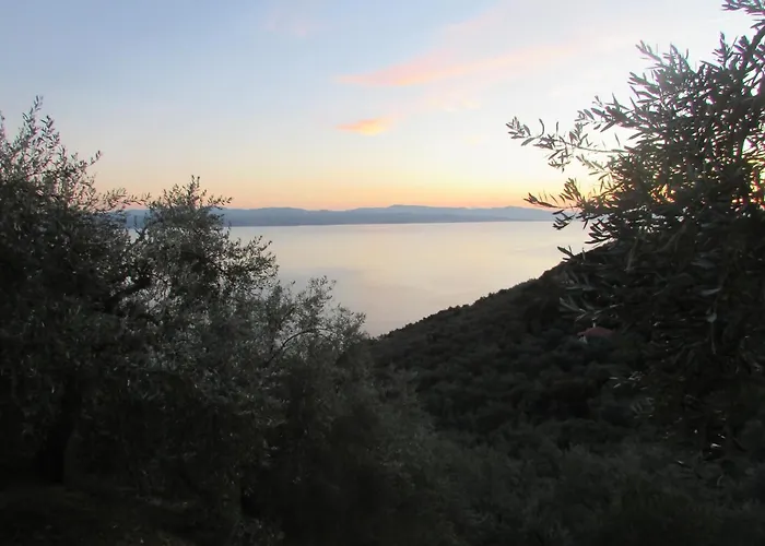 Hébergement de vacances το σπιτι με την σπηλιά Platanias (Thessaly)