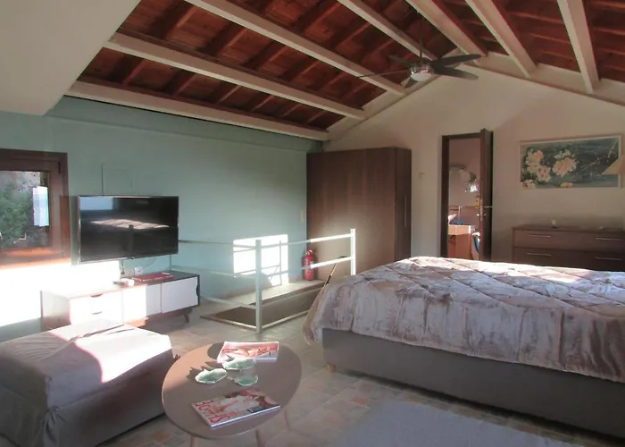 το σπιτι με την σπηλιά