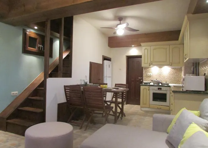 Hébergement de vacances το σπιτι με την σπηλιά